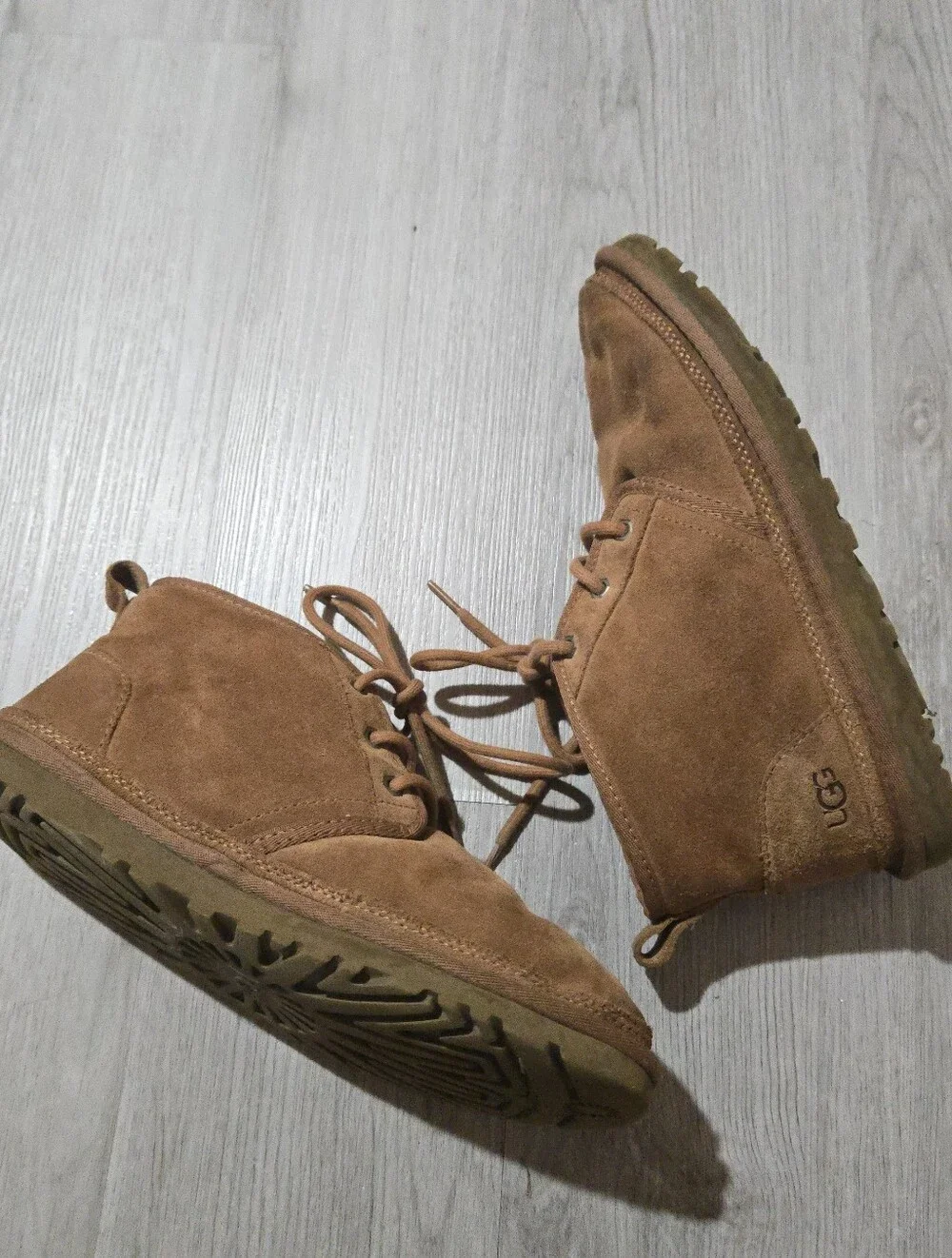 UGG Nuemel Chukka Chestnut Color Boots, Men's SIZE 8/Women's SIZE 9
